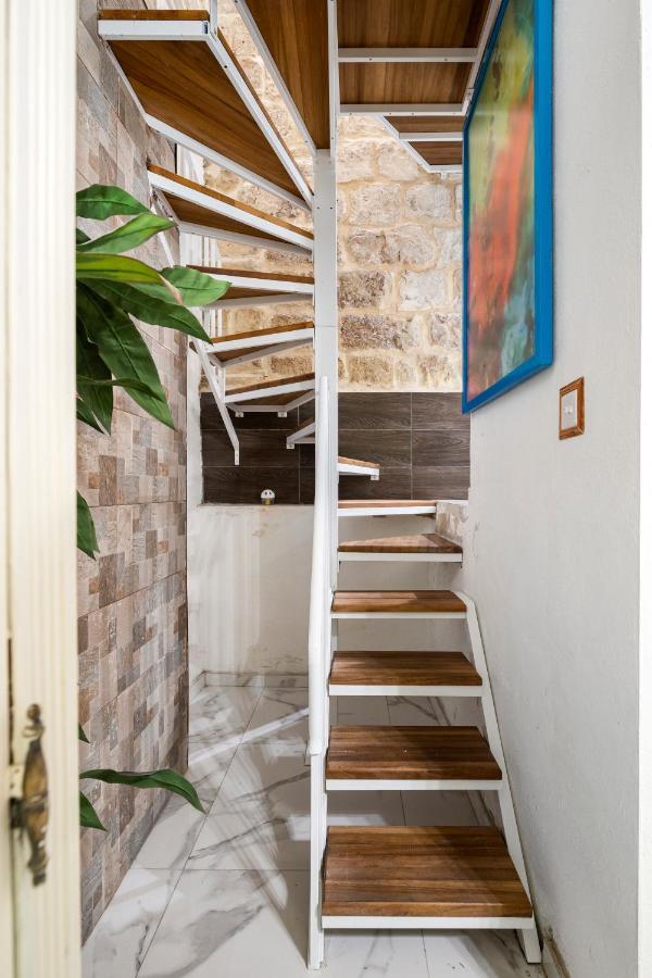 Chic, Stylish 1 Bedroom Maisonette - Close To Valletta Ил-Фурияна Екстериор снимка